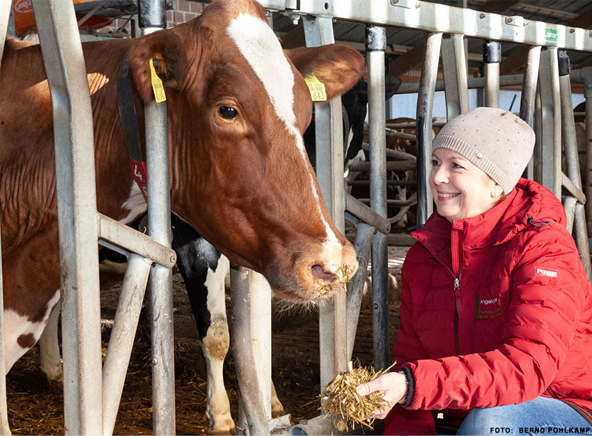 Liebe zu Tieren von Kindheit an - Tierheilpraktikerin Angela Esser