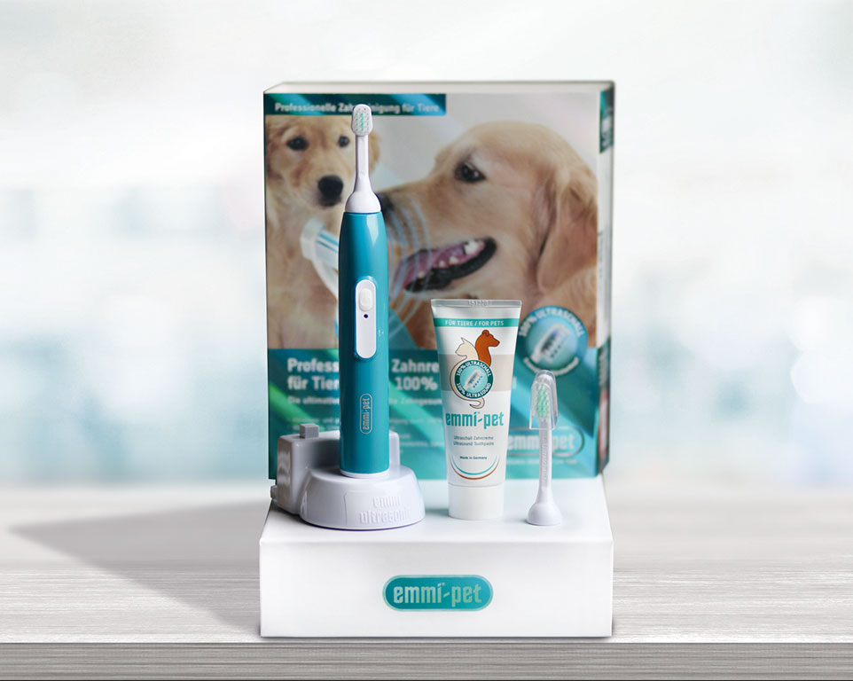 Zahnpflege und Zahnreinigung für Tiere mit der Emmi Pet Ultraschall-Zahnbürste